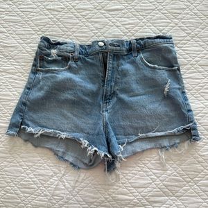 Abercrombie High Rise Mom Short